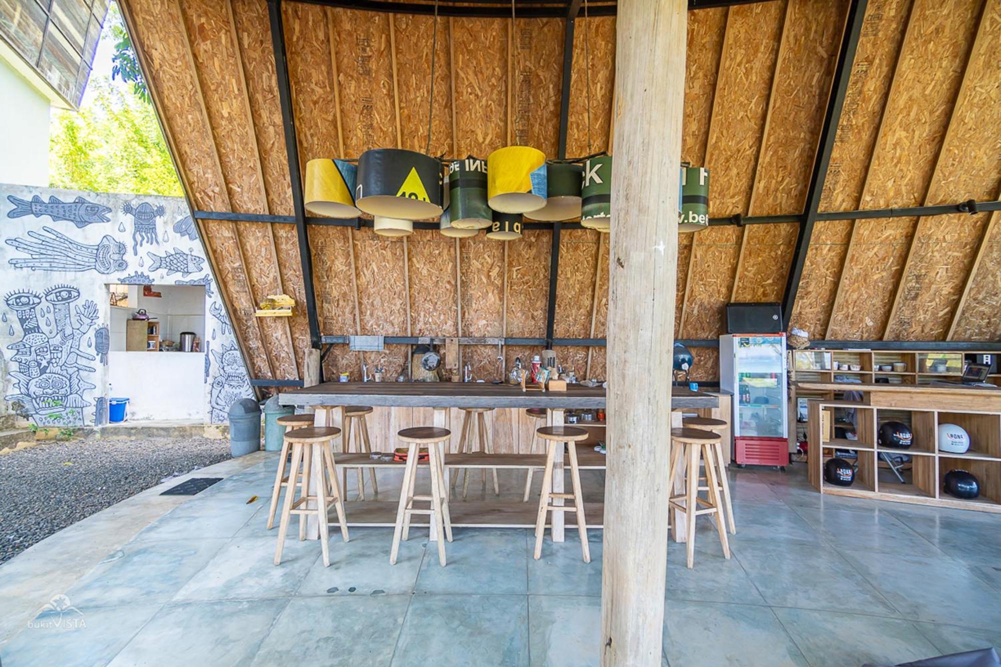 Bong Hostel Nusa Lembongan Ngoại thất bức ảnh