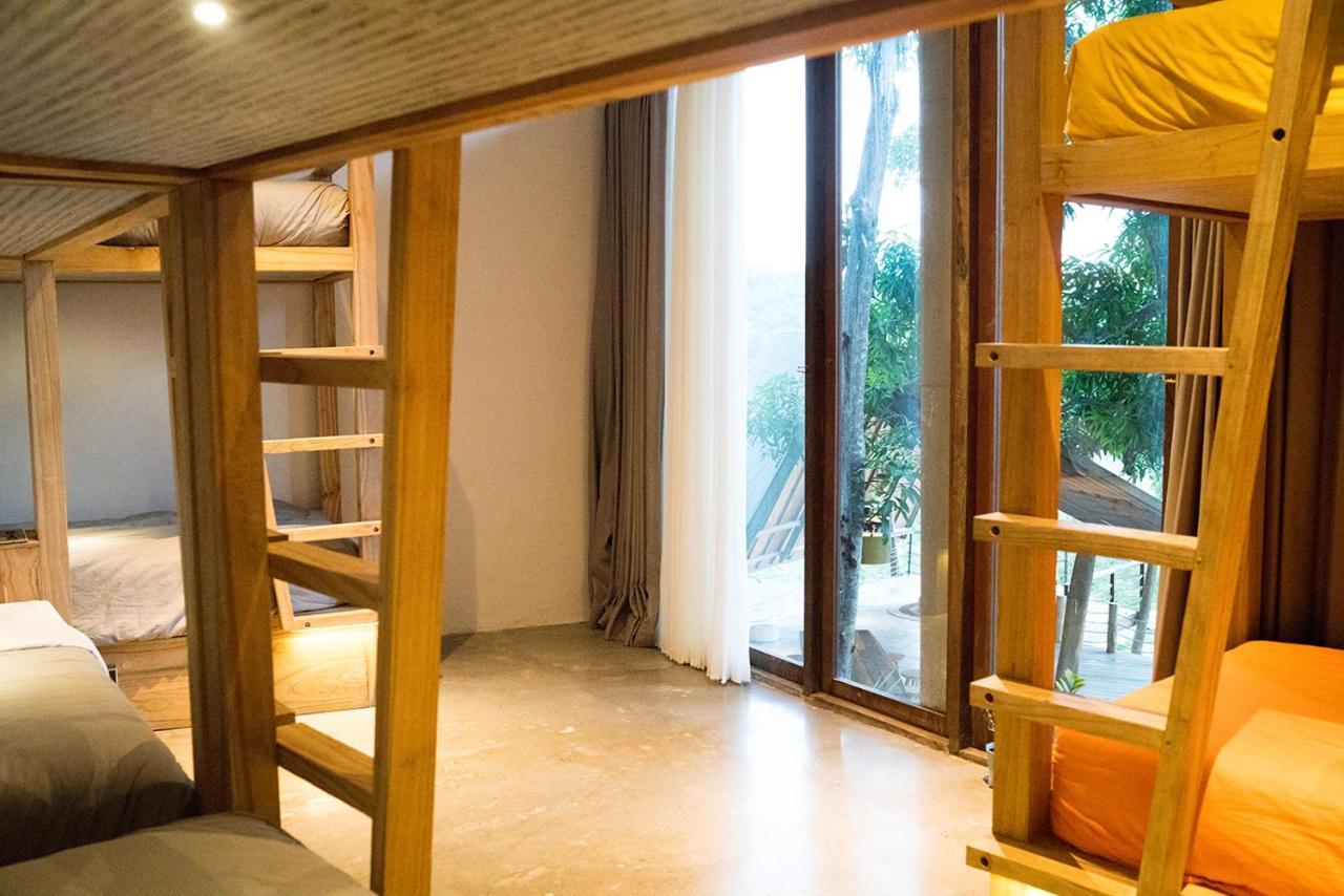 Bong Hostel Nusa Lembongan Ngoại thất bức ảnh